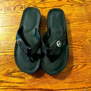Michael Kors platform flip flop